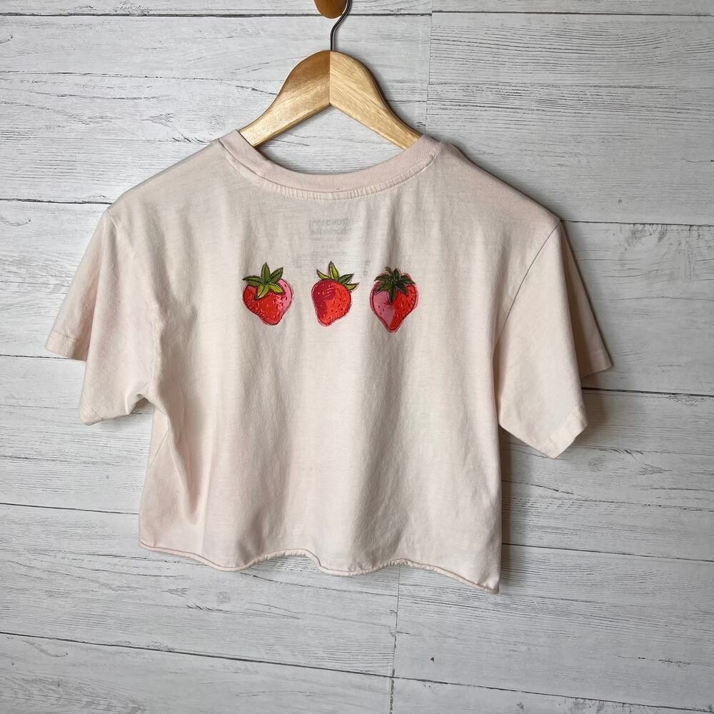 Strawberry Shortcake Top Womens Size Large Cropped Novelty 100% Cotton - Picture 12 of 16